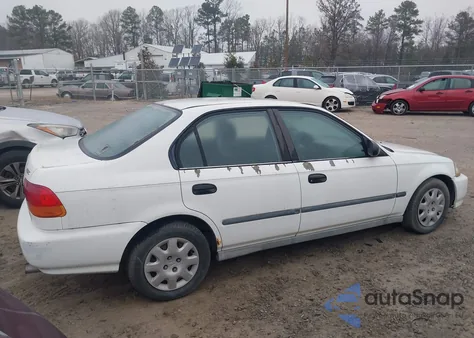 1998 Honda Civic Dx из США, поврежденный, VIN 2HGEJ6629WH554707